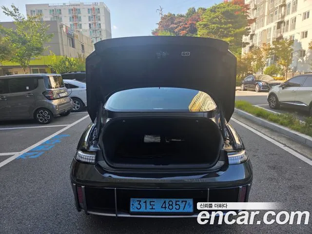 Hyundai Ioniq 6 — Фото автомобиля 8