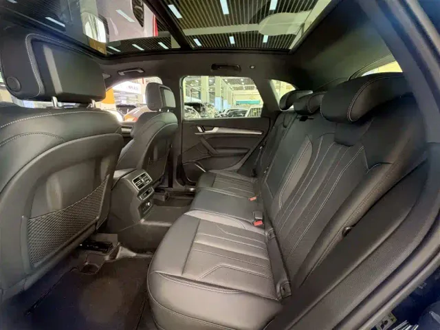 Audi Q5L — Фото автомобиля 13