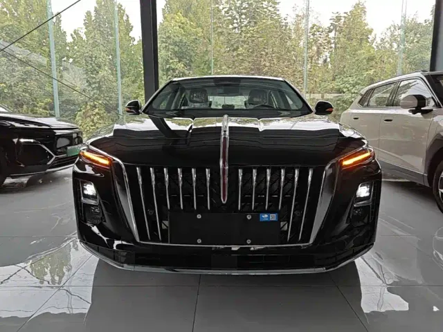 Hongqi H5 PHEV — Фото автомобиля 2