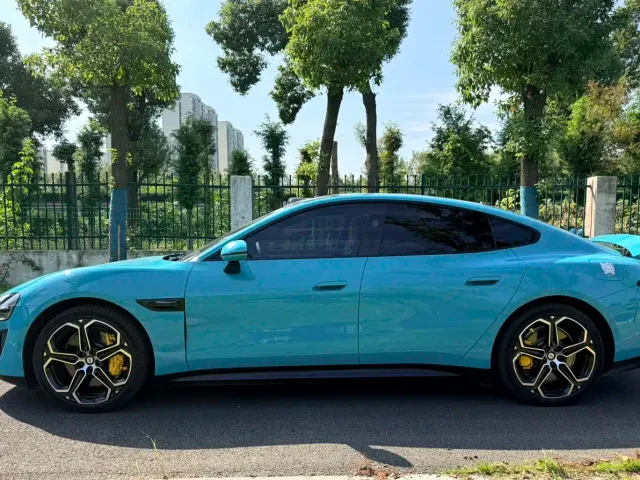 Xiaomi SU7 — Фото автомобиля 8