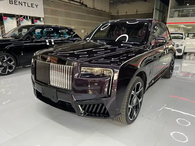Фотография автомобиля — Rolls-Royce Cullinan