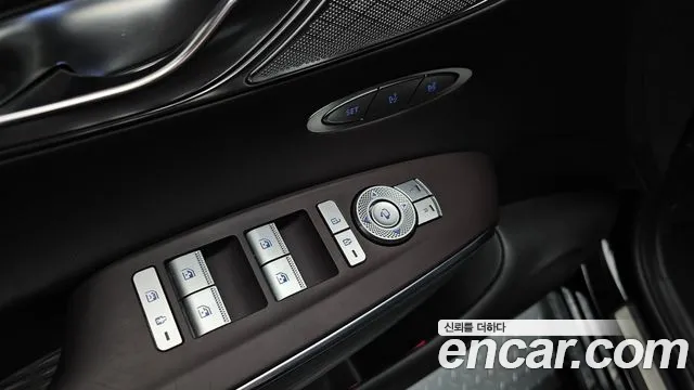 Genesis GV70 2.5T Бензин 2WD — Фото автомобиля 17