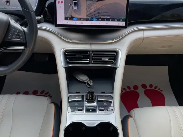 BYD Song PLUS PHEV 2023 Champion Edition DM-i 110KM Flagship — Фото автомобиля 12