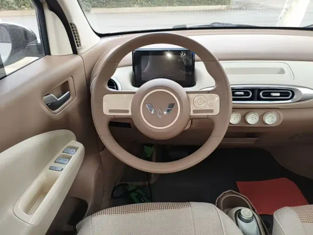 Wuling Hongguang Mini EV — Фото автомобиля 10