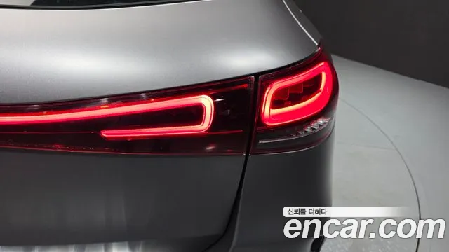 Mercedes-Benz EQA — Фото автомобиля 19