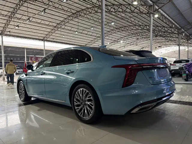 Hongqi H5 — Фото автомобиля 3