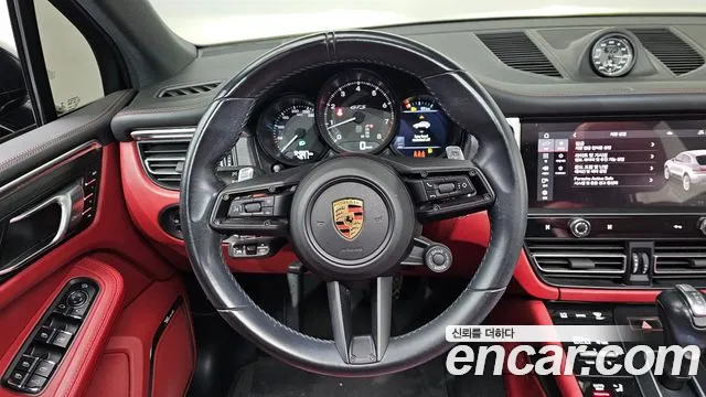 Porsche Macan — Фото автомобиля 13