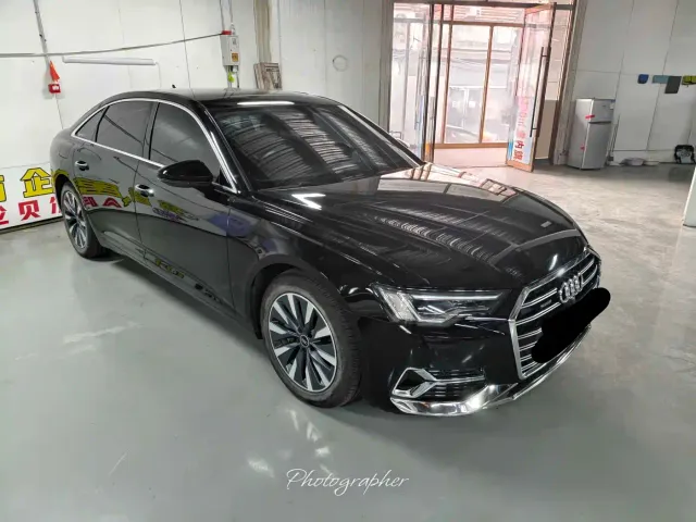 Фотография автомобиля — Audi A6L