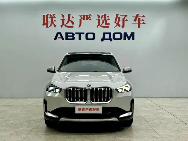 BMW X1 — Фото автомобиля 3
