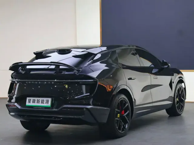 Lotus Eletre — Фото автомобиля 17