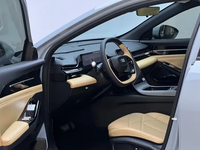 Geely Galaxy L6 — Фото автомобиля 8