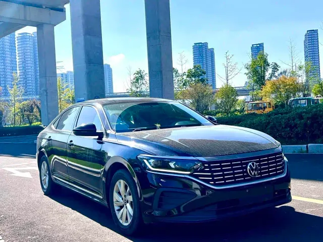 Volkswagen Passat — Фото автомобиля 3