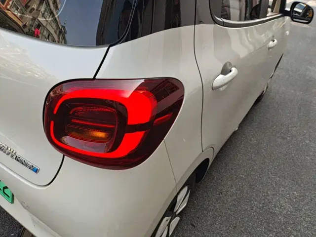 Wuling Hongguang Mini EV — Фото автомобиля 7