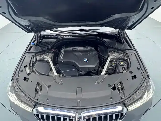 BMW 6 Series Gran Turismo — Фото автомобиля 13