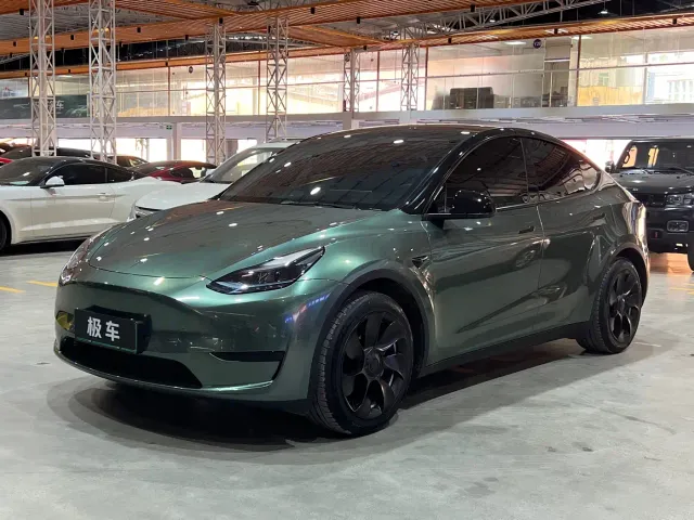Фотография автомобиля — Tesla Model Y
