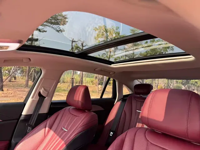 Hongqi H5 — Фото автомобиля 20