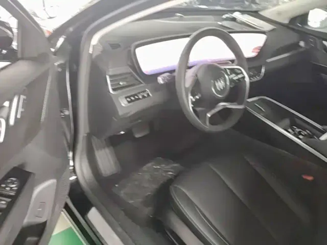 Buick LaCrosse — Фото автомобиля 11
