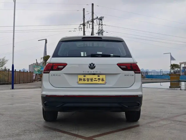 Volkswagen Tiguan L — Фото автомобиля 5