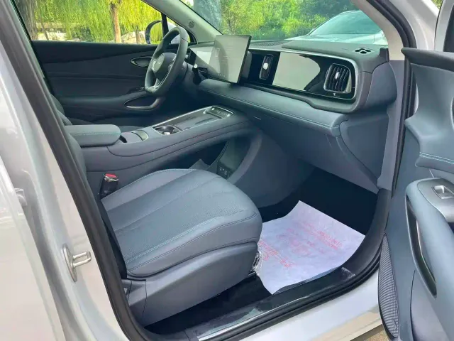 BYD Seal 05 DM-i — Фото автомобиля 10