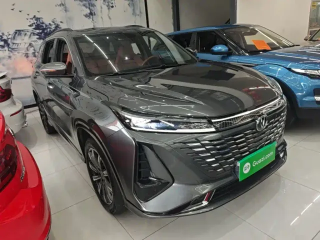 Changan CS75 Plus — Фото автомобиля 21