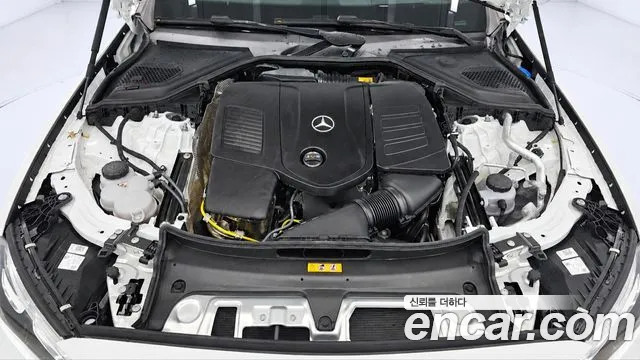 Mercedes-Benz E-Class — Фото автомобиля 6