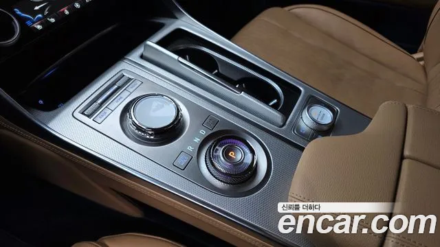 Genesis GV80 — Фото автомобиля 12