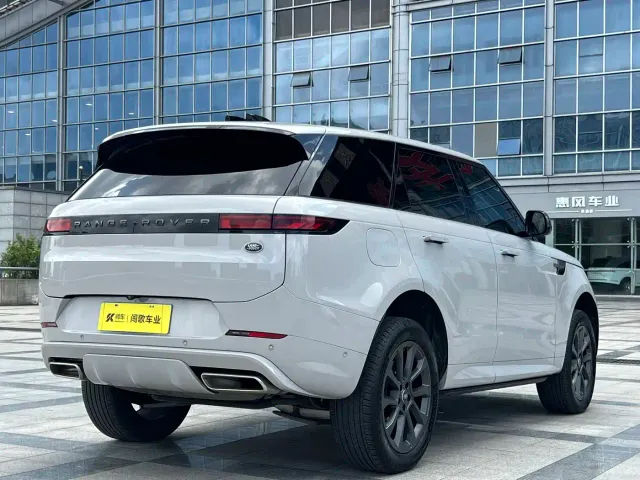 Land Rover Range Rover Sport — Фото автомобиля 4