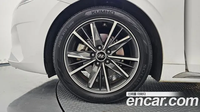 Hyundai Grandeur New — Фото автомобиля 5