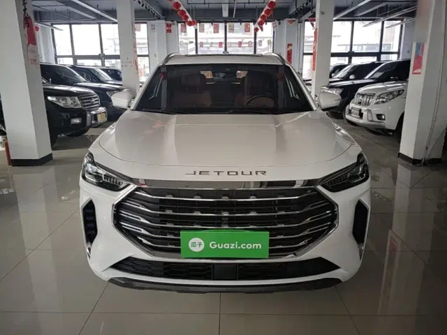 Jetour X70 Plus — Фото автомобиля 2