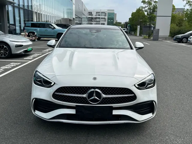 Mercedes-Benz C-Class — Фото автомобиля 2