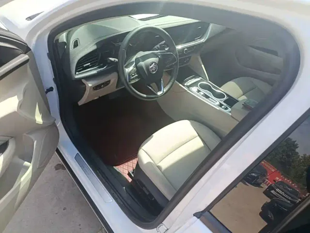 Buick Regal — Фото автомобиля 15