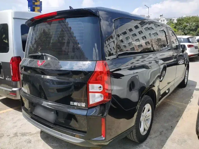 Wuling Zhengcheng — Фото автомобиля 6