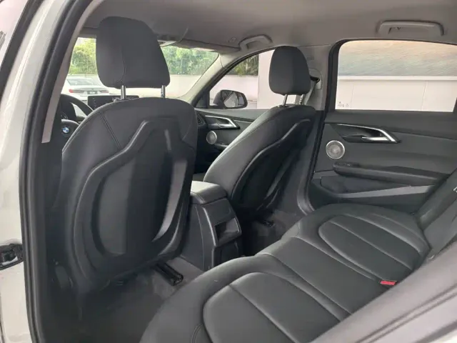 BMW BMW 1 Series 2020 Model 120i M Sport Package — Фото автомобиля 12