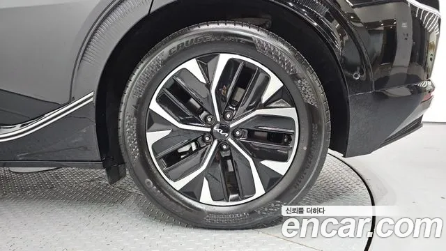 Kia EV6 — Фото автомобиля 5