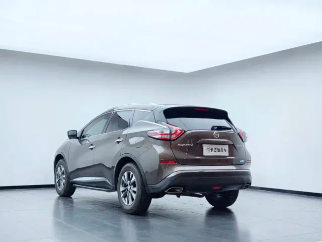 Nissan Murano — Фото автомобиля 4