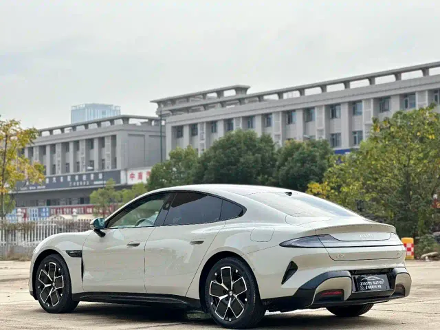Xiaomi SU7 — Фото автомобиля 6