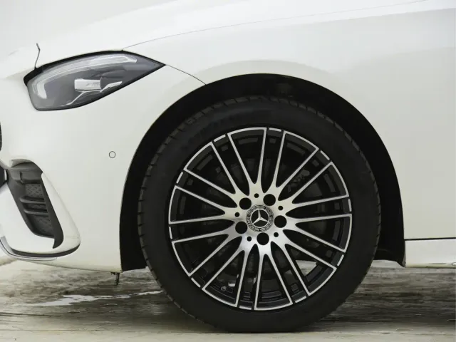 Mercedes-Benz C-Class — Фото автомобиля 5