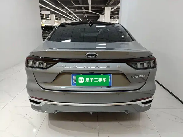 Ford Mondeo — Фото автомобиля 5