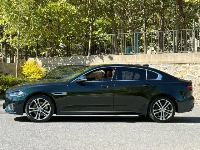 Jaguar XEL — Фото автомобиля 3