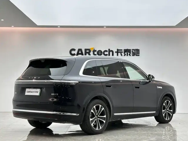 Aito M7 — Фото автомобиля 5