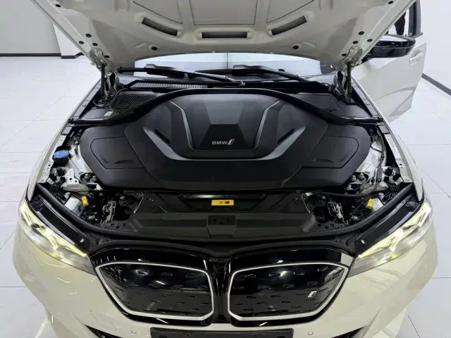 BMW i3 — Фото автомобиля 10
