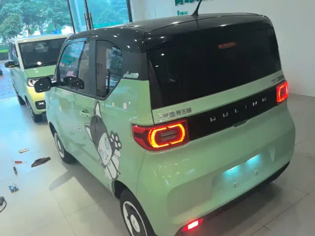 Wuling Hongguang Mini EV — Фото автомобиля 4