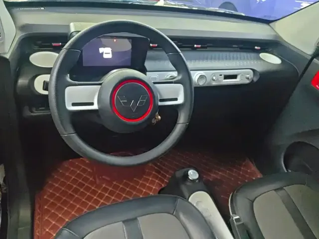 Wuling Hongguang Mini EV — Фото автомобиля 12