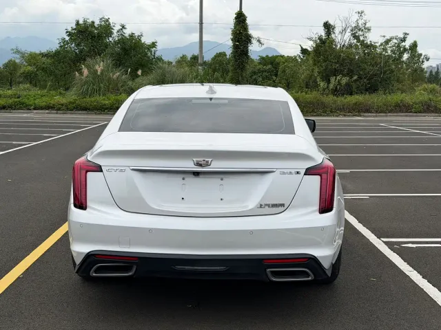 Cadillac CT5 — Фото автомобиля 15