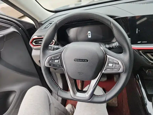 Changan Oushang X5 — Фото автомобиля 15