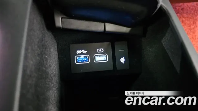 Genesis GV70 — Фото автомобиля 27