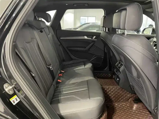 Audi Q5L — Фото автомобиля 8