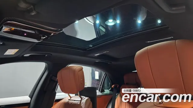 Mercedes-Benz S-Class — Фото автомобиля 16