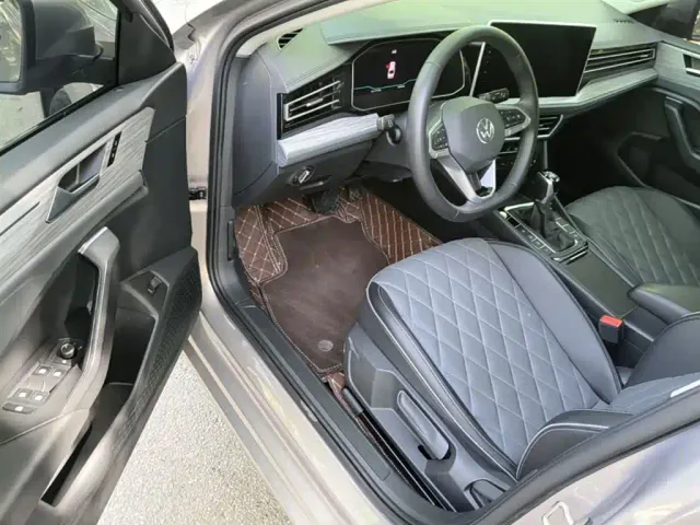 Volkswagen Sagitar — Фото автомобиля 15
