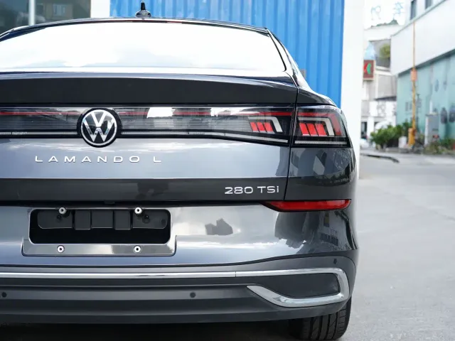 Volkswagen Lamando — Фото автомобиля 16